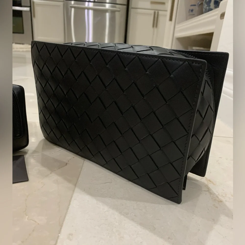 BOTTEGA VENETA ​Intrecciato Woven Leather Travel Case